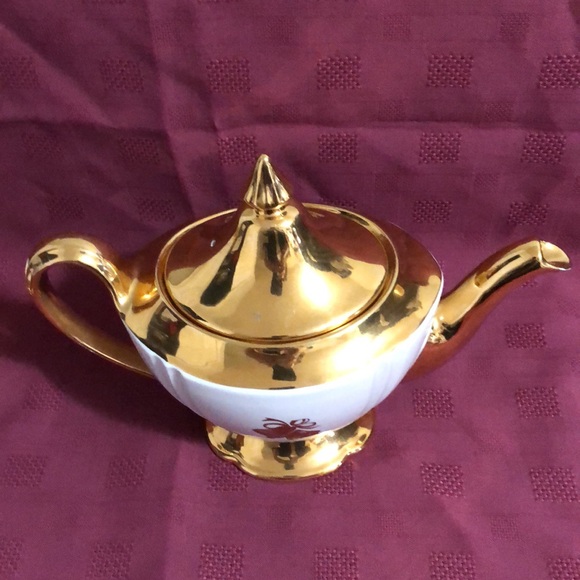🇬🇧Exquisite 🇬🇧Vintage Golden 50th Anniversary Royal Winton Tea Set. - Picture 4 of 16